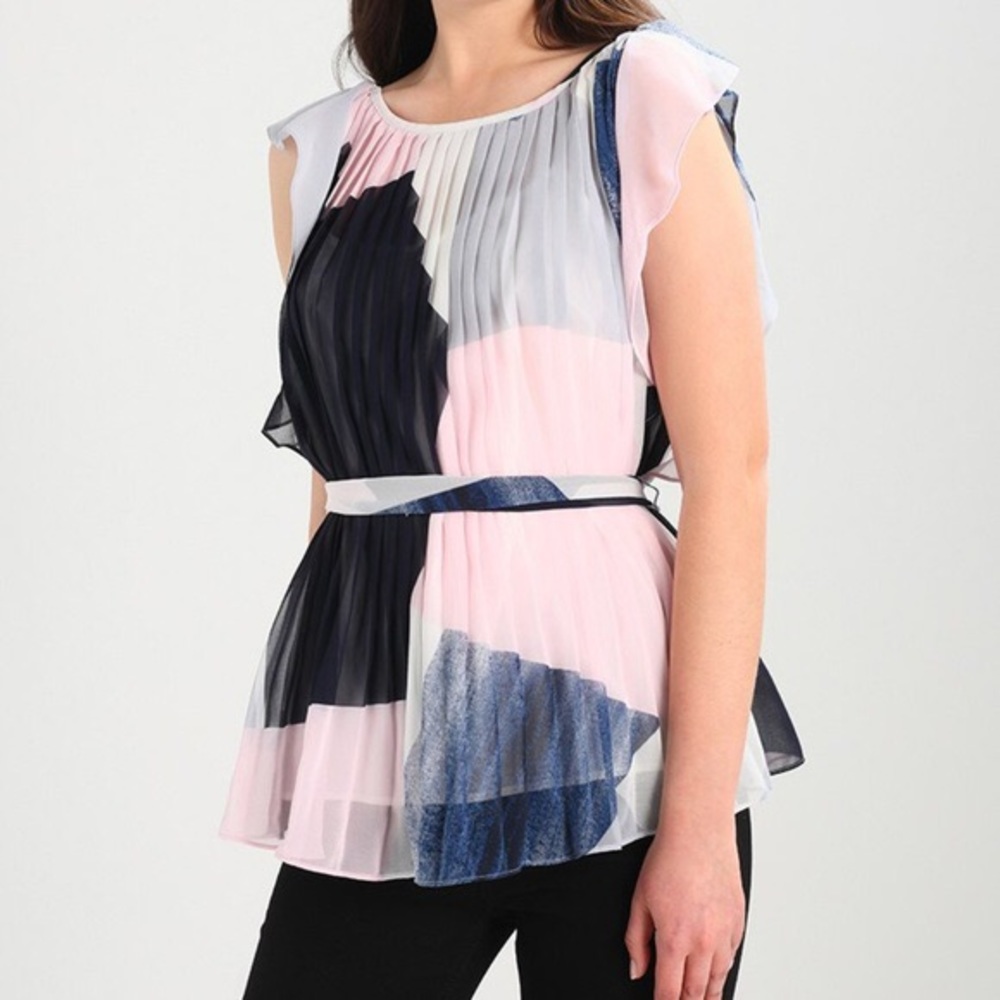 Banana Republic Water Color Pleated Flutter top